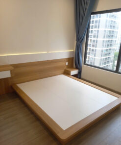 Giường ngủ bệt và tủ đầu giường tối giản