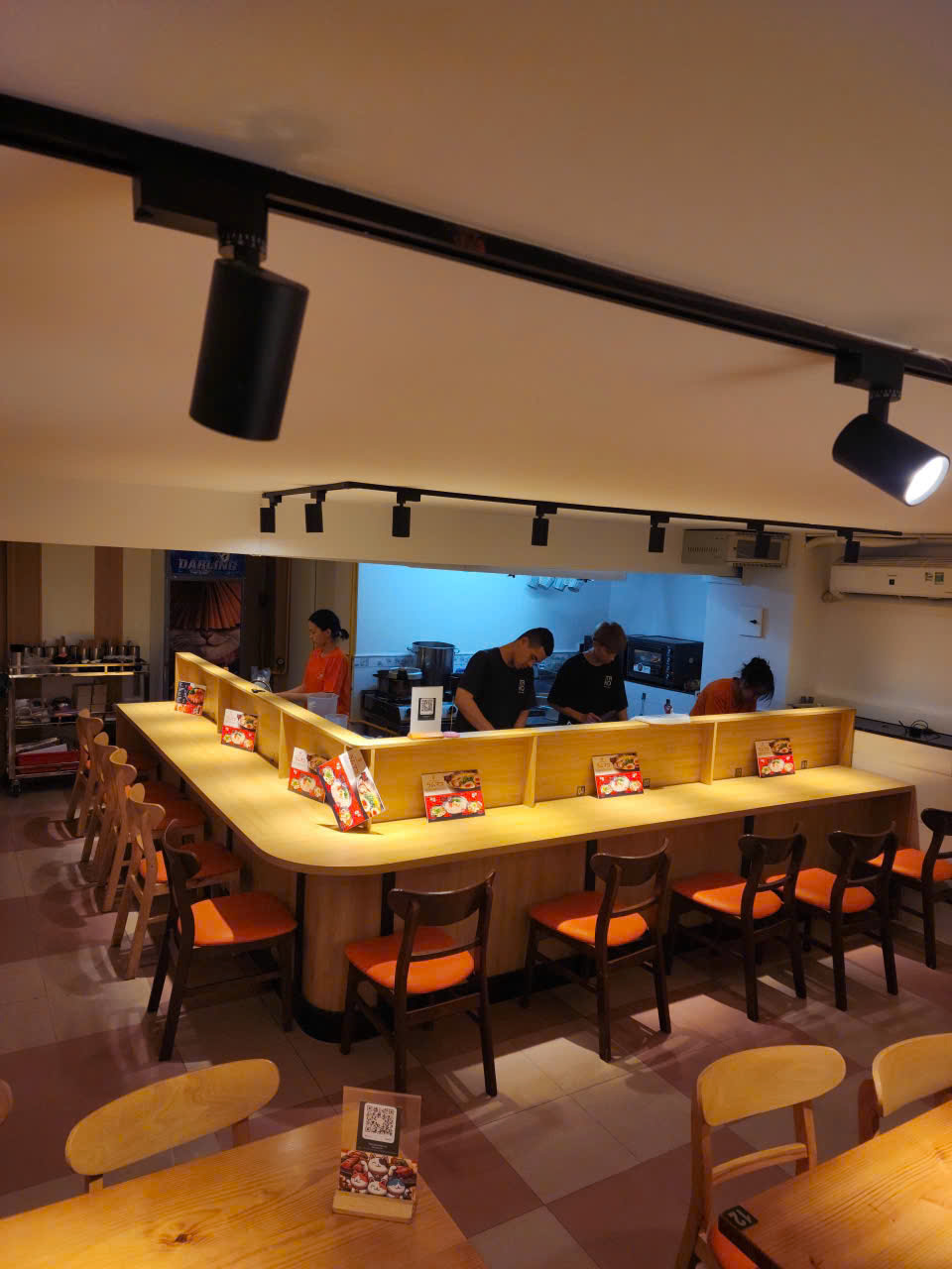 Thiết Kế Quán Ăn Phong Cách Nhật – Ấm Cúng, Gần Gũi